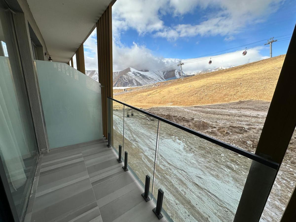 Atrium Mountain View Apartment, New Gudauri Exterior photo